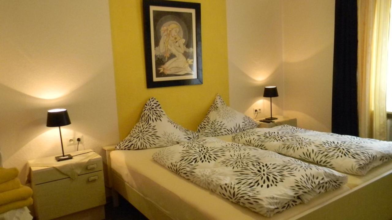 Bed and Breakfast Gastehaus Am Calmont Эдигер-Эллер Экстерьер фото