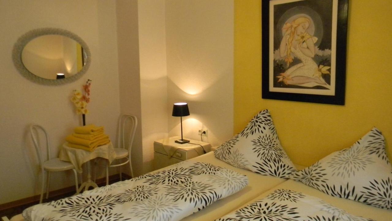 Bed and Breakfast Gastehaus Am Calmont Эдигер-Эллер Экстерьер фото