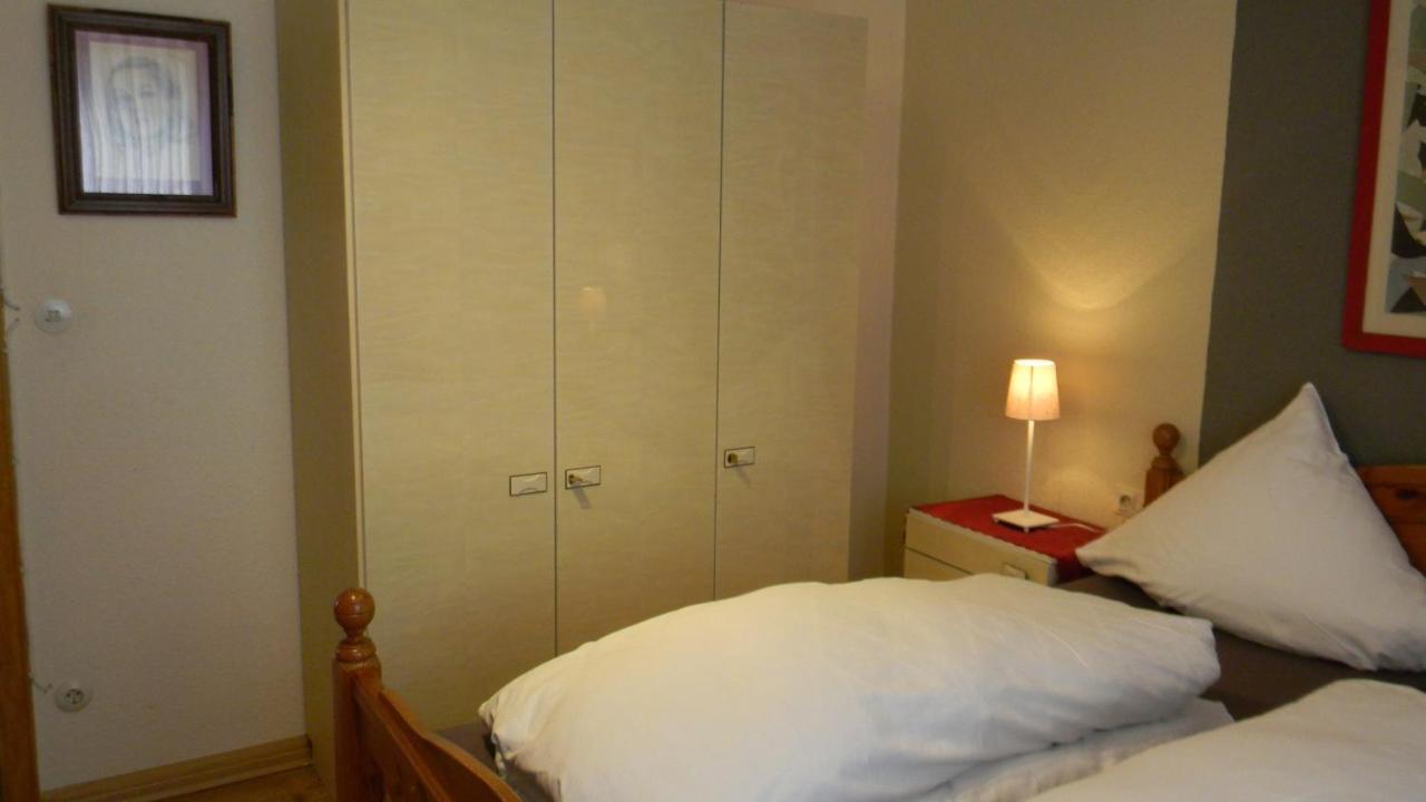 Bed and Breakfast Gastehaus Am Calmont Эдигер-Эллер Экстерьер фото