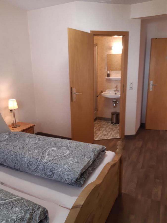 Bed and Breakfast Gastehaus Am Calmont Эдигер-Эллер Экстерьер фото