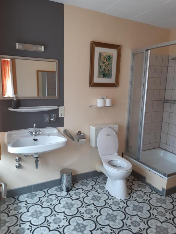 Bed and Breakfast Gastehaus Am Calmont Эдигер-Эллер Экстерьер фото